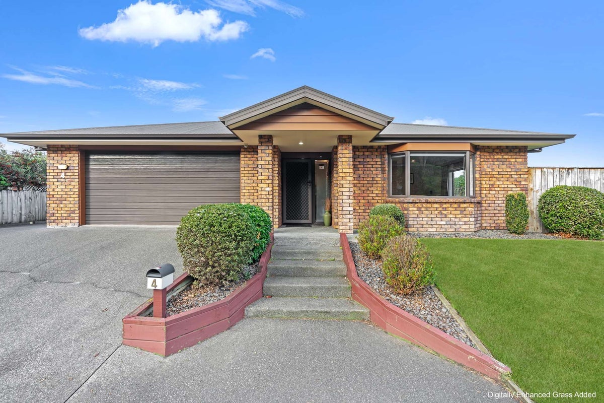 4 Charles Close, Springvale, Whanganui - Carousel 1