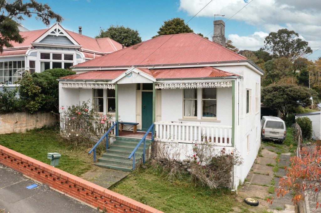 17 Burns Street, Port Chalmers, Dunedin - Carousel 1