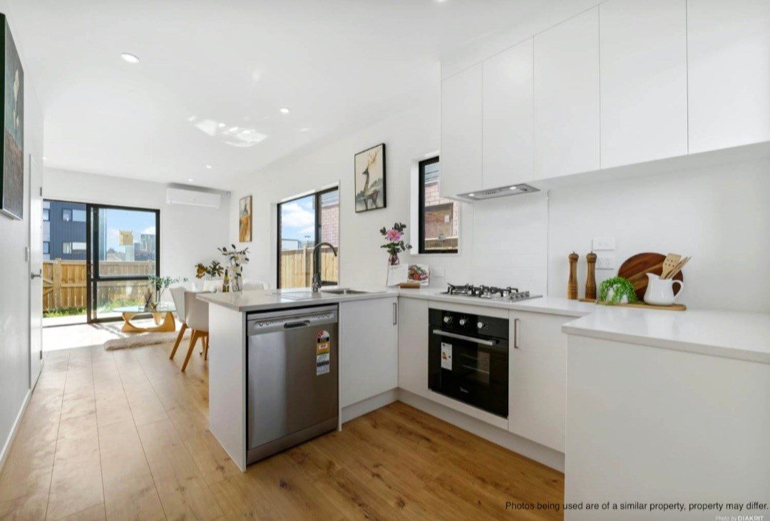 4 Treeline Lane, Flat Bush, Auckland - Carousel 2