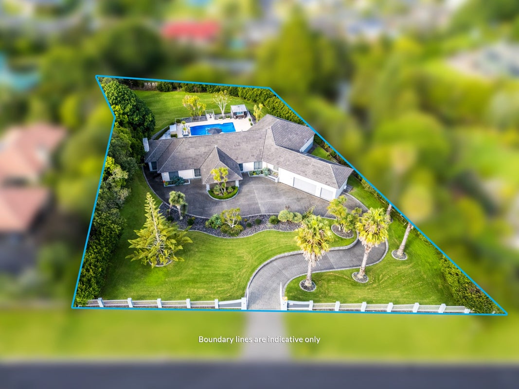 7 Burgundy Park Avenue, Henderson, Waitakere City, Auckland - Carousel 39