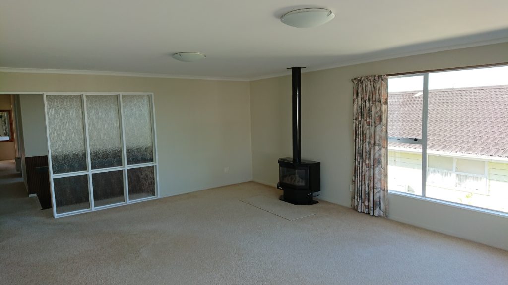 8 Lauderdale Road, Papakowhai, Porirua - Carousel 2