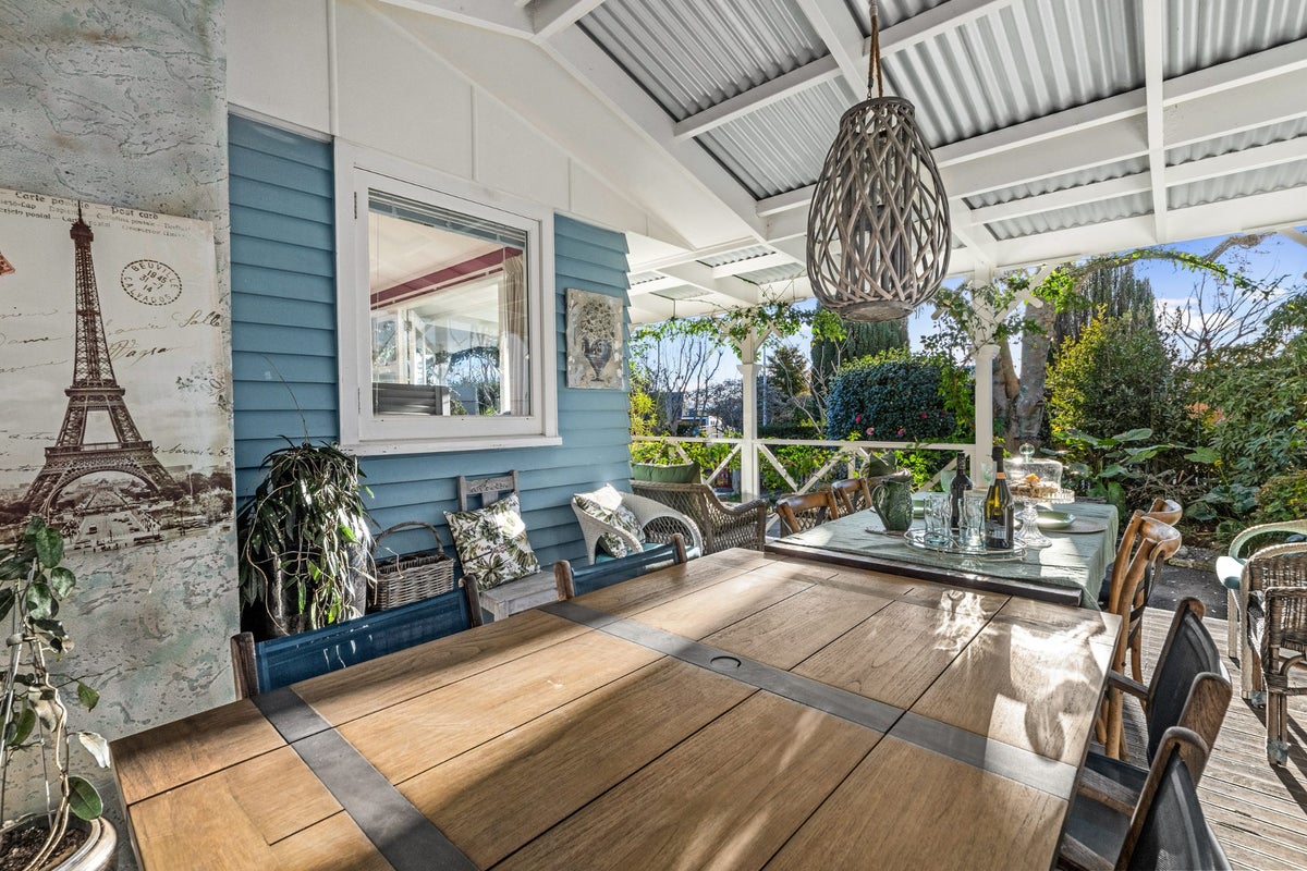 46 Kings Avenue, Matua, Tauranga - Carousel 1