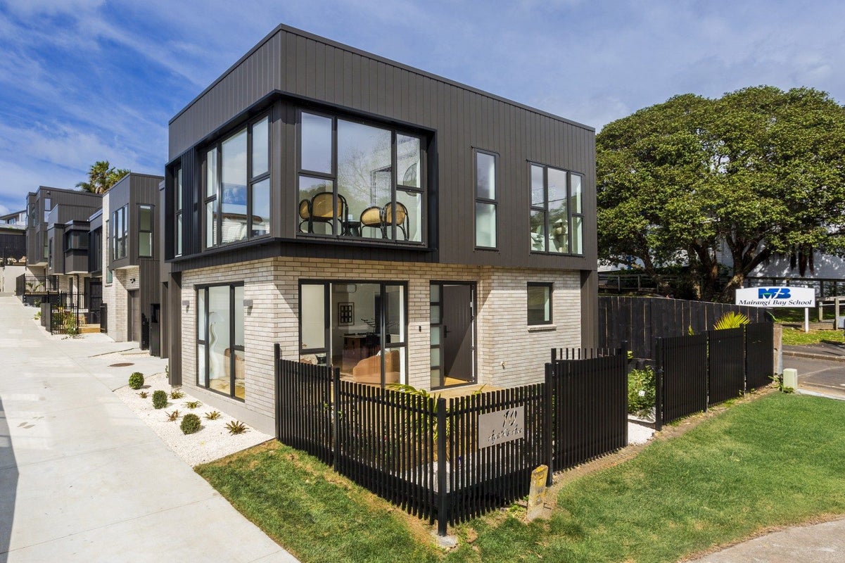 10A Agathis Avenue, Mairangi Bay, North Shore City, Auckland - Carousel 1