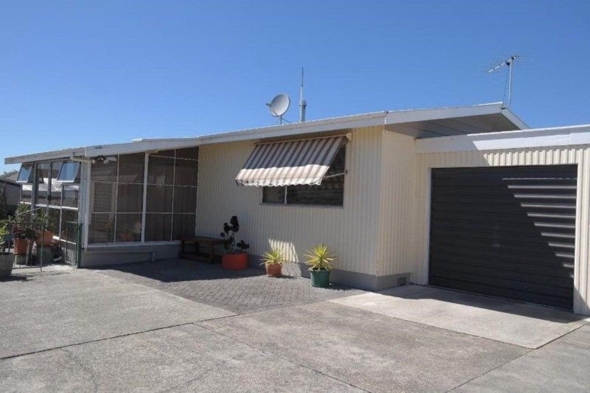 2/71 Weld Street, Redwoodtown, Blenheim - Carousel 13