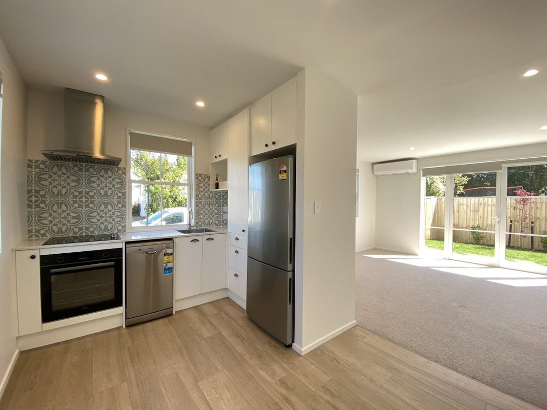 1/33 Dickens Street, Addington, Christchurch - Carousel 2