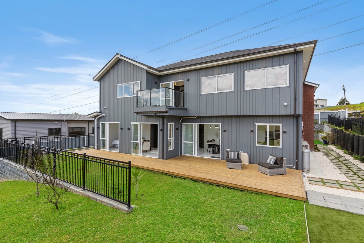 16 Cassie Close, Totara Park, Auckland - Carousel 30