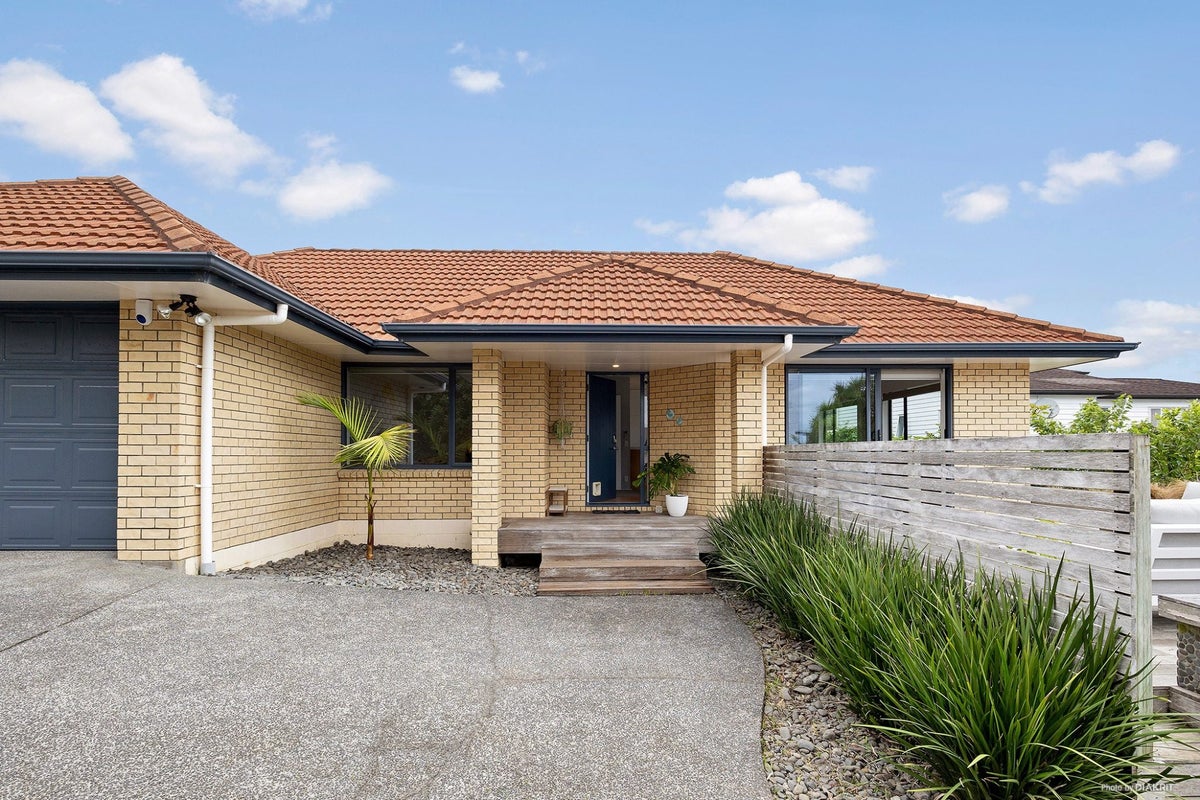 13 Milliken Avenue, Mount Roskill, Auckland - Carousel 1