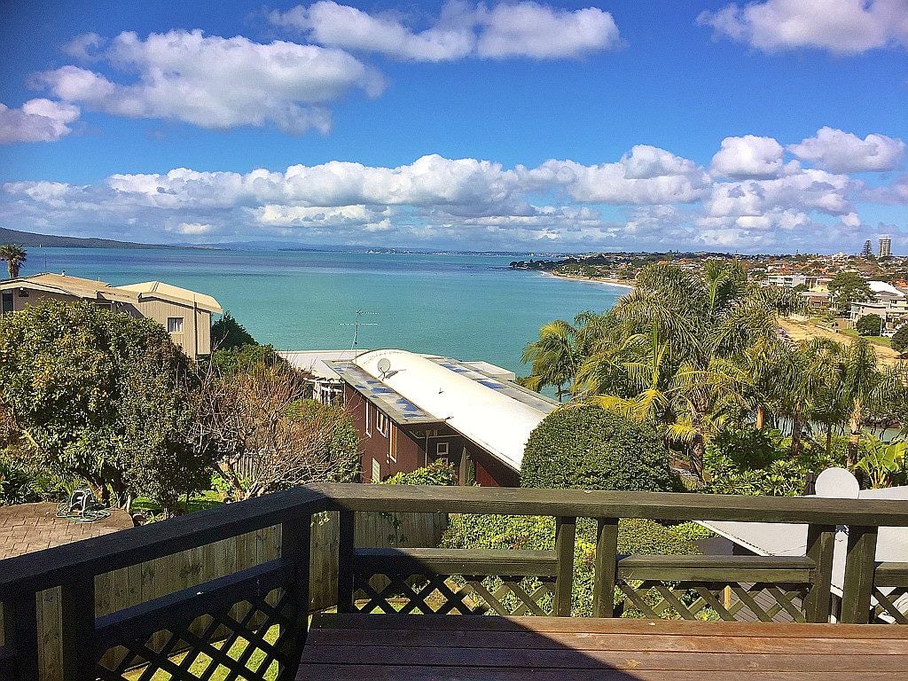 1/19 Beach Road, Castor Bay, Auckland - Carousel 1