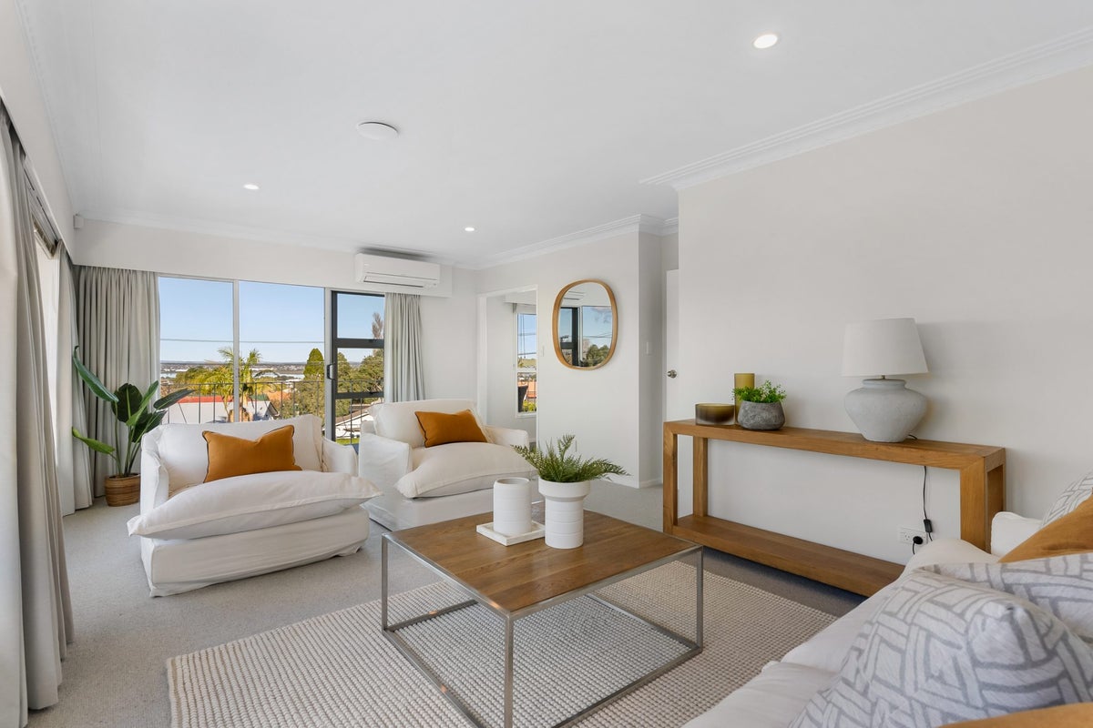 1/58 Mariri Road, Onehunga, Auckland - Carousel 2
