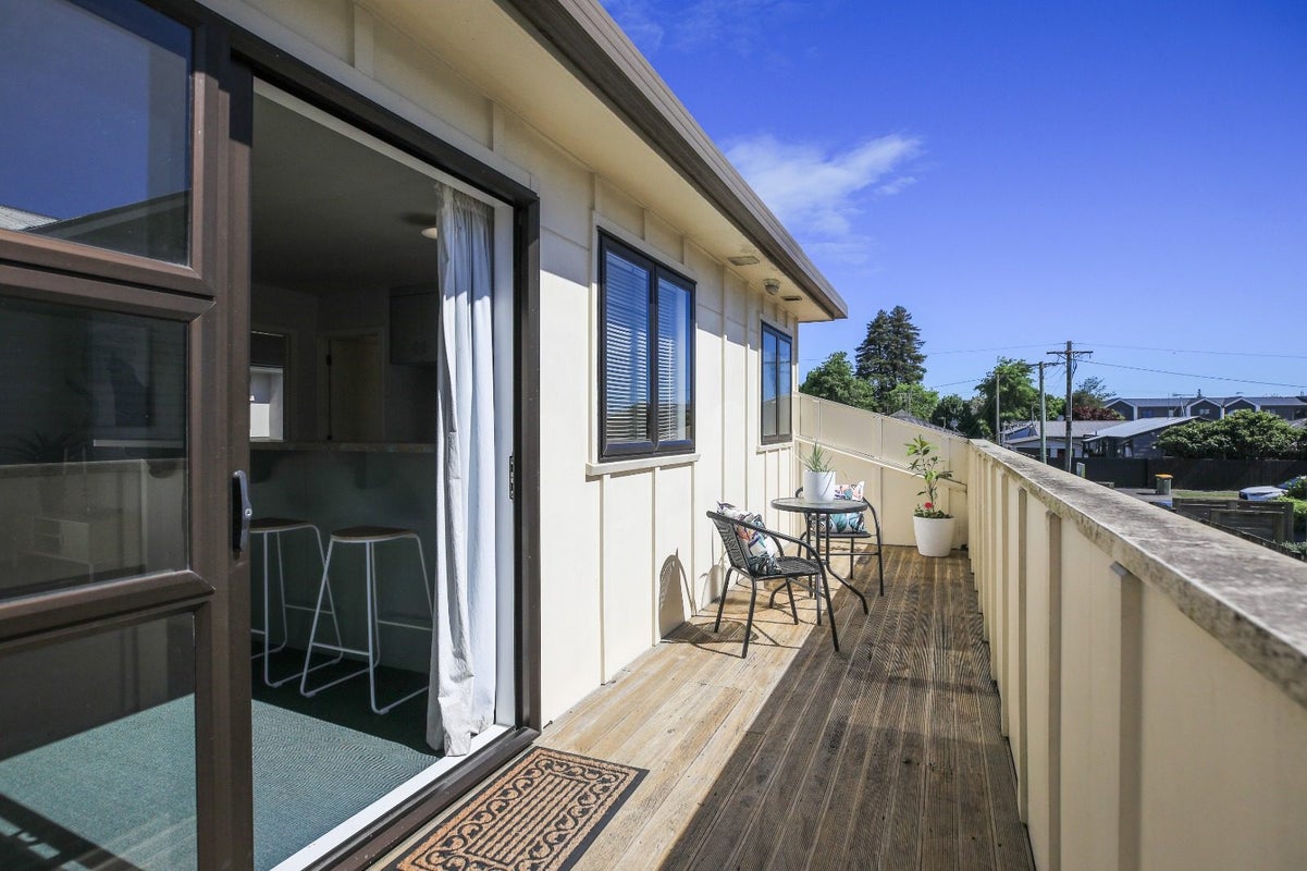 4 Inverness Avenue, Hamilton East, Hamilton - Carousel 2