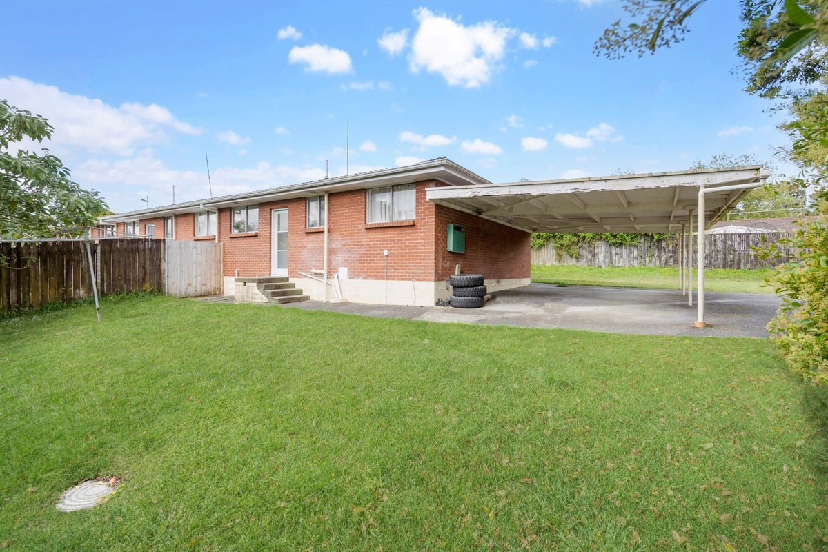 1/73 Seabrook Avenue, New Lynn, Auckland - Carousel 2
