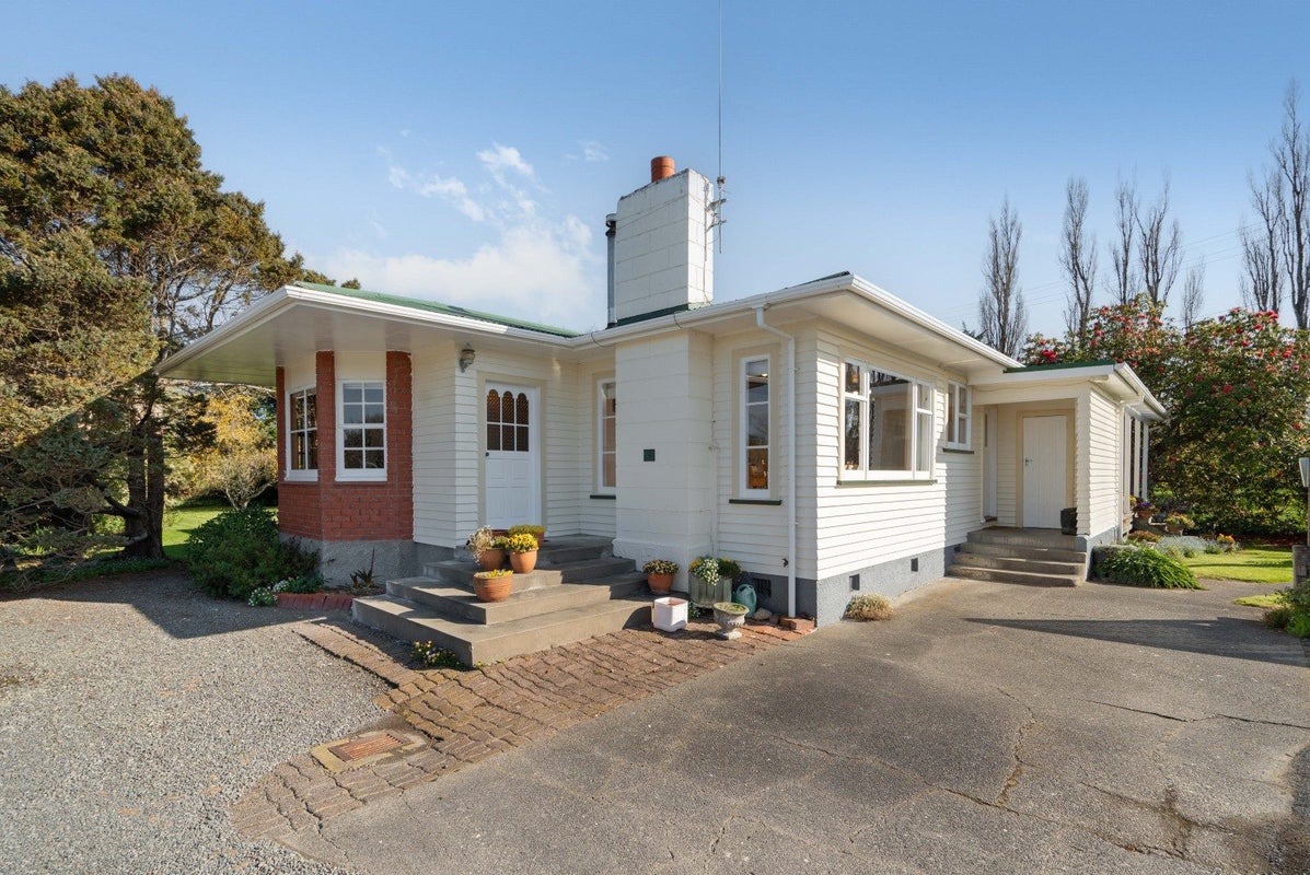 2615 State Highway 63, Blenheim - Carousel 2