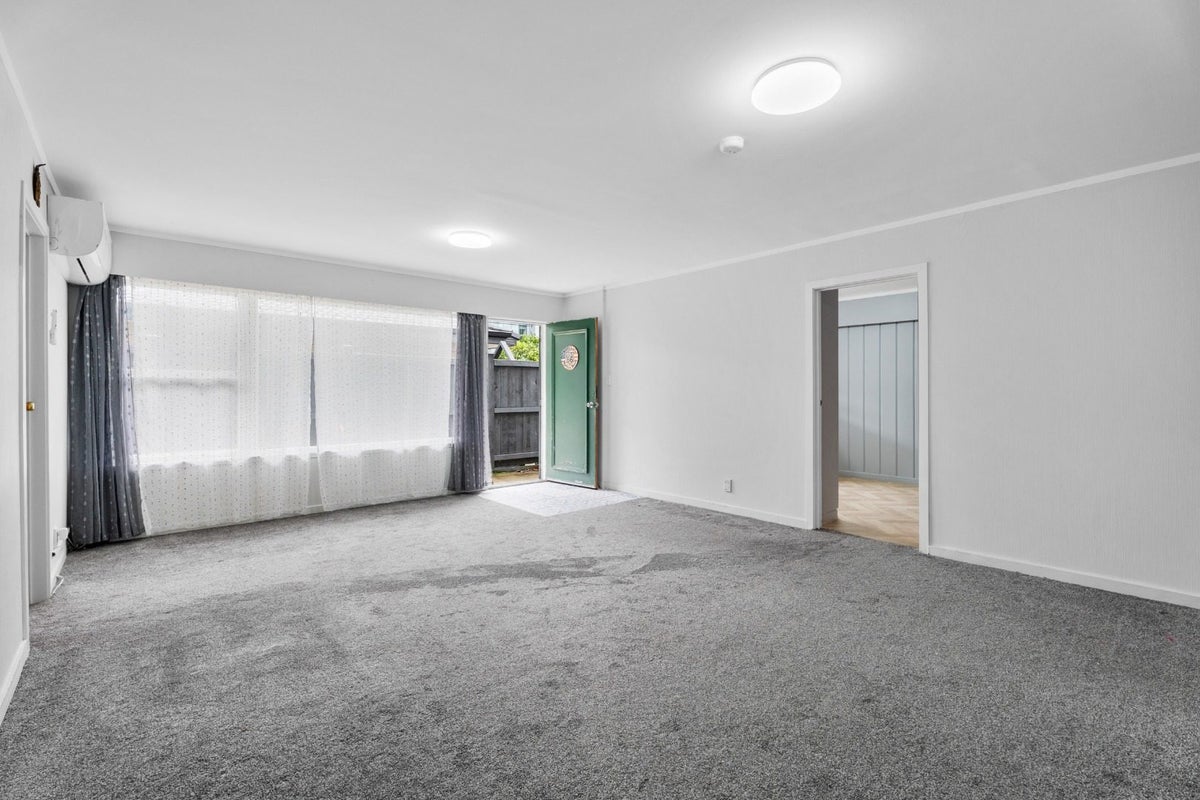 104 Mount Albert Road, Mount Albert, Auckland - Carousel 2