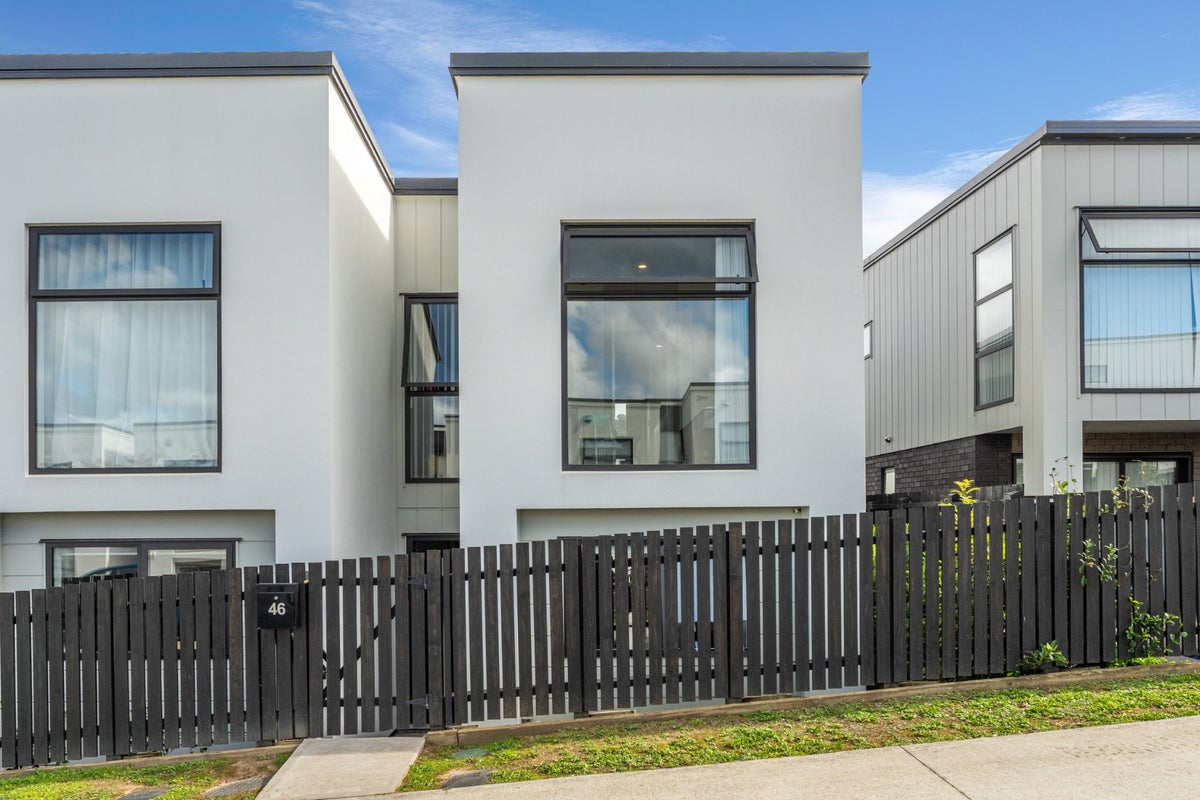 46 Huri Street, Mangere Bridge, Auckland - Carousel 2
