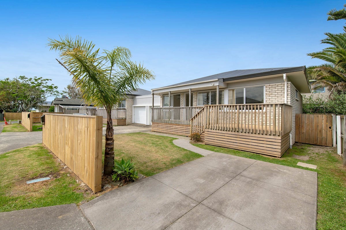33B Springs Road, Parakai, Helensville - Carousel 2