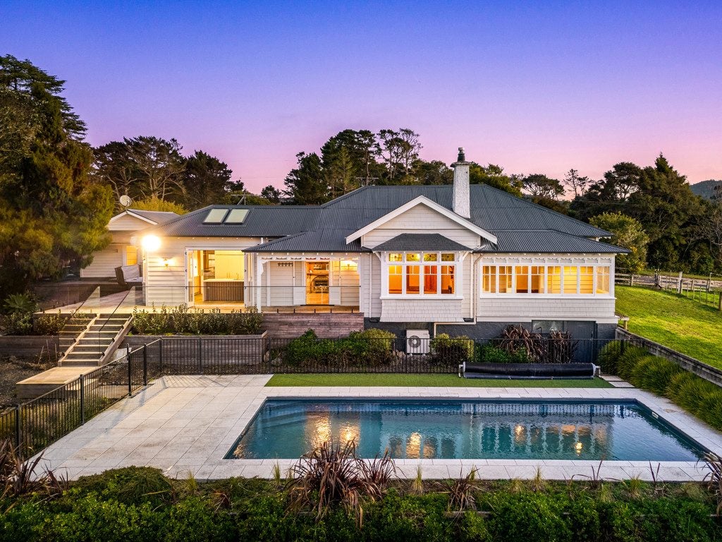 60 Carter Road, Oratia, Auckland - Carousel 1