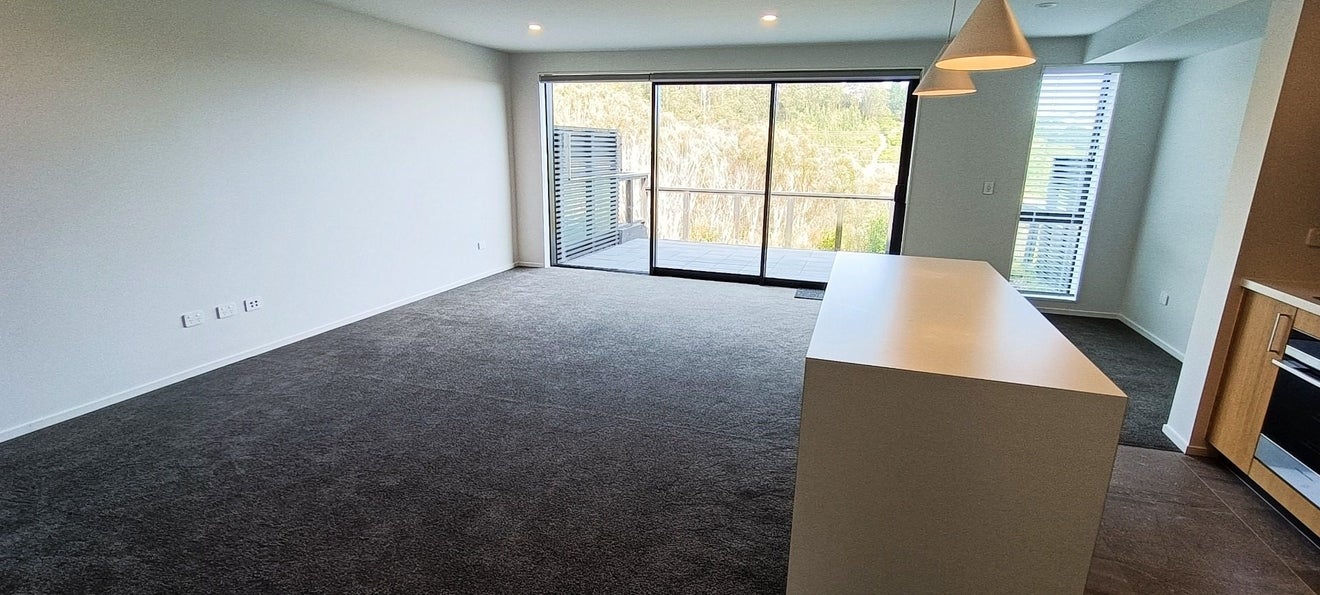 32 Holystone Road, Whitby, Porirua - Carousel 2