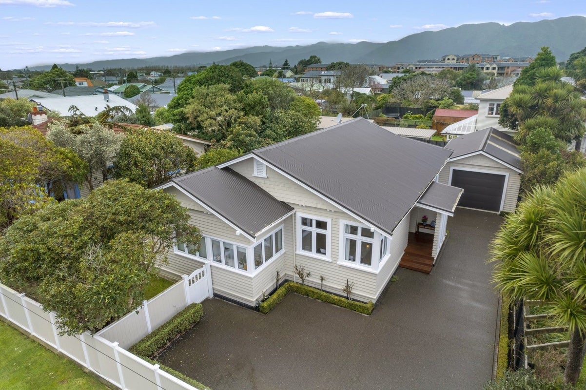130 William Street, Petone, Lower Hutt - Carousel 1