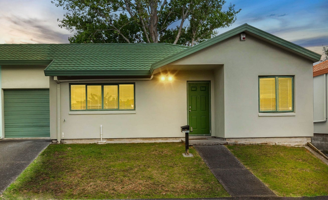 5 Neta Grove, Henderson, Auckland - Carousel 2