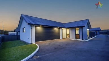 60 Dublin Street, Windsor, Invercargill - Carousel 1