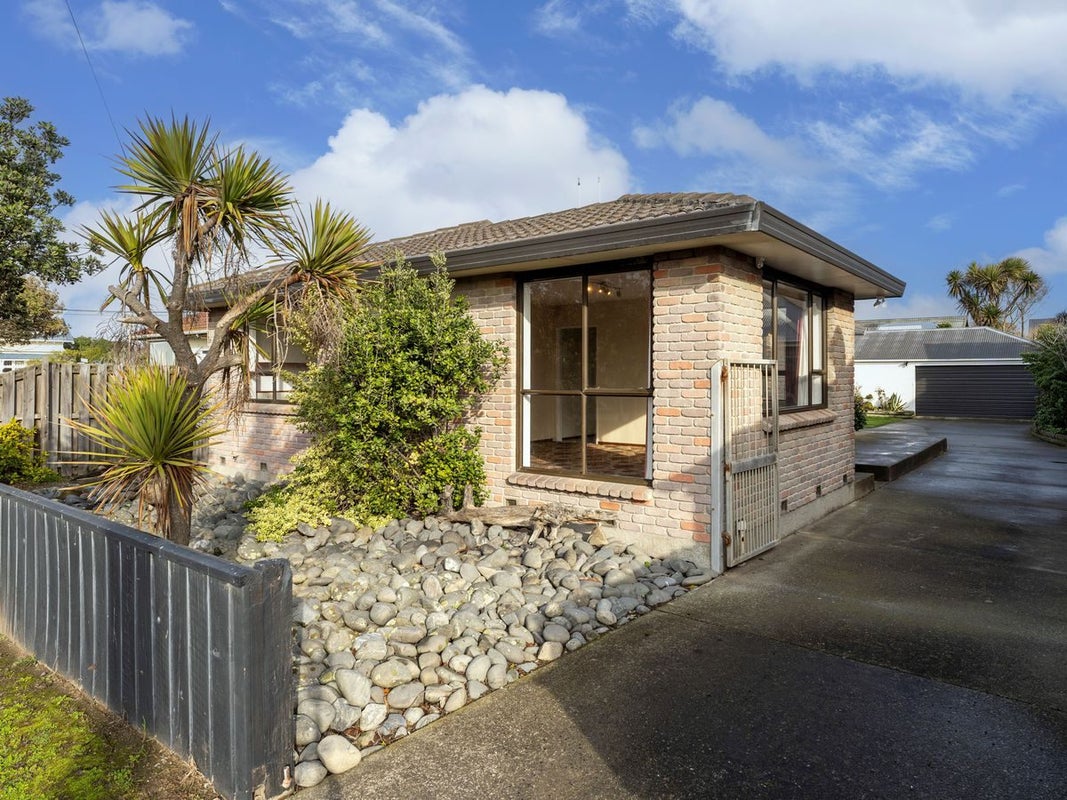 54 Marine Parade, North New Brighton, Christchurch - Carousel 1