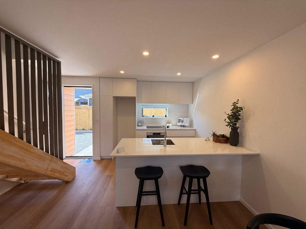 112B Edgeware Road, St Albans, Christchurch - Carousel 2