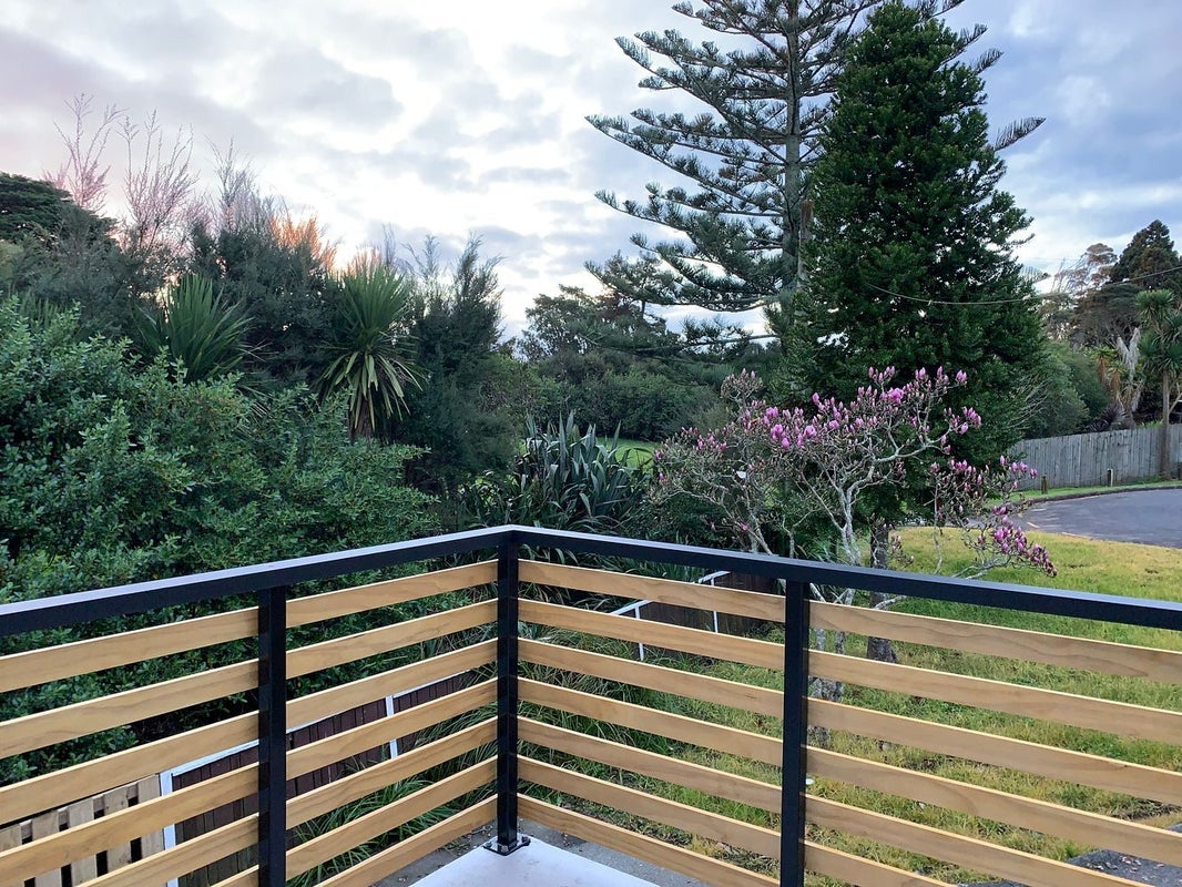 70 Savoy Road, Glen Eden, Auckland - Carousel 2