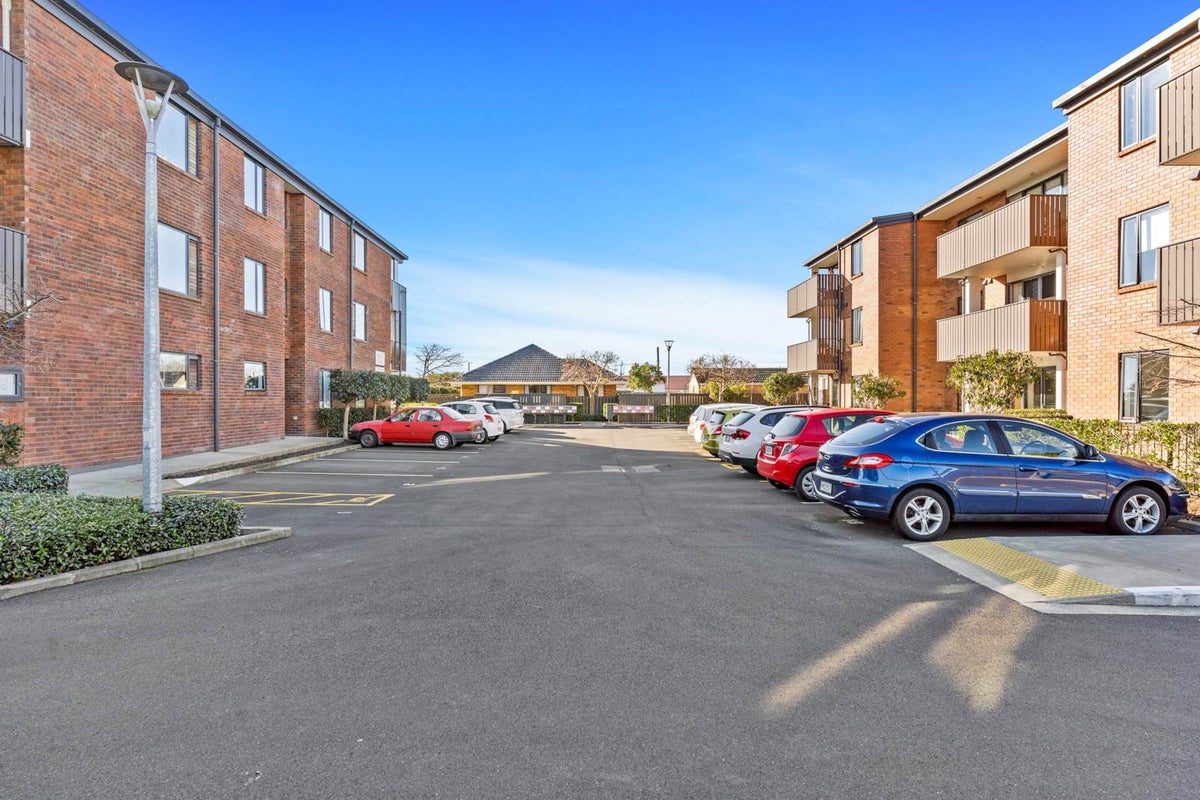 18/128 St George Street, Papatoetoe, Auckland - Carousel 16