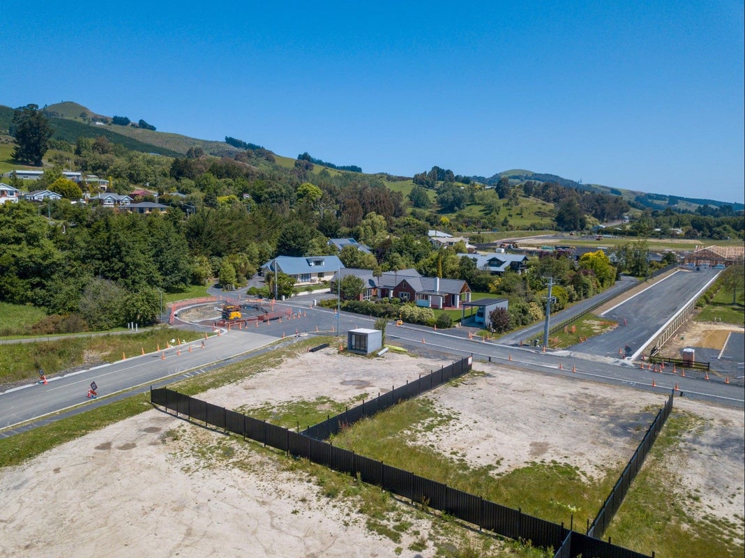 35 Cemetery Road, East Taieri, Mosgiel - Carousel 7