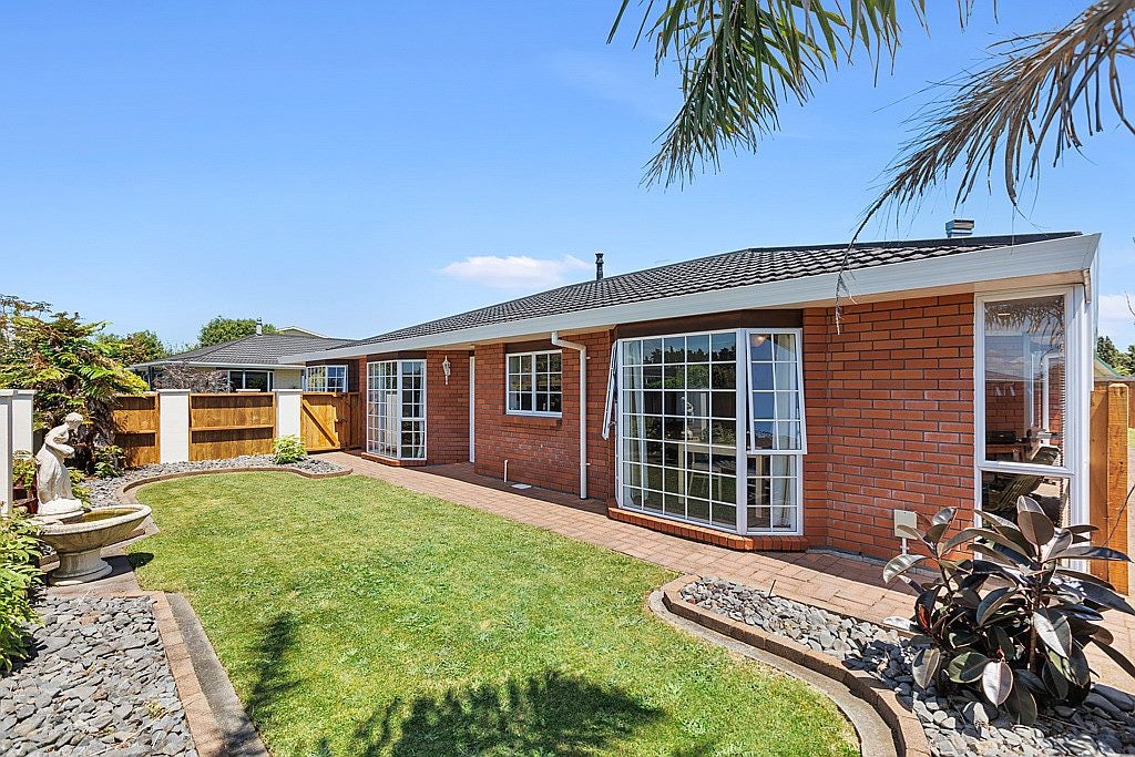 35 Heta Road, Highlands Park, New Plymouth - Carousel 2