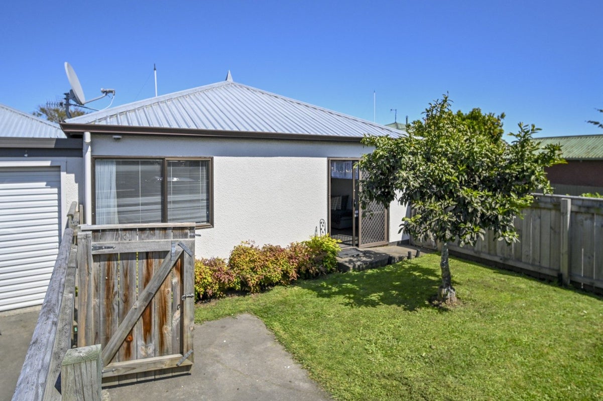 1/705 Jervois Street, Mayfair, Hastings - Carousel 2
