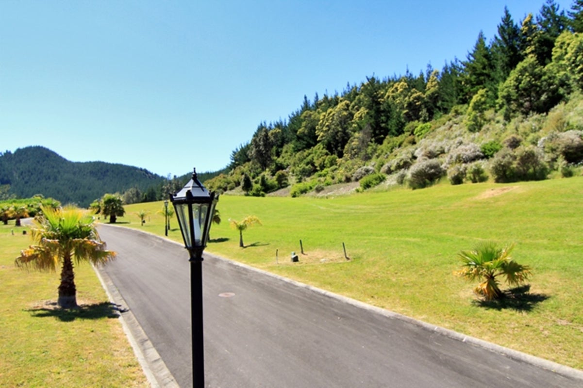 39 Pinehurst Drive, Pauanui - Carousel 2