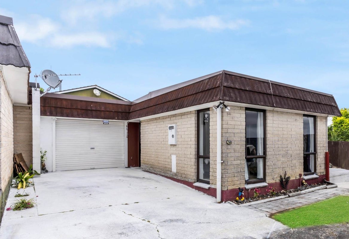1/12 Diorella Drive, Clover Park, Auckland - Carousel 1