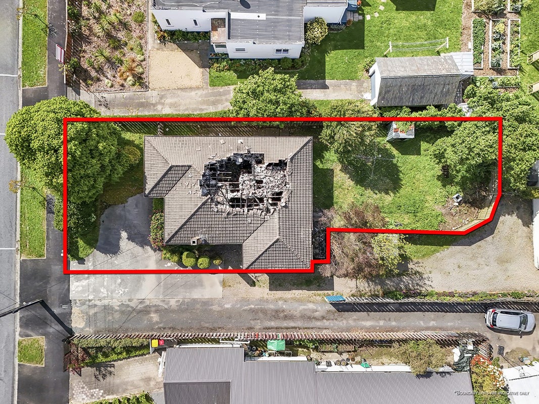 214 Fox Street, Hamilton East, Hamilton, Waikato - Carousel 2
