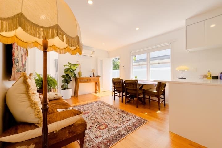 1/35A Wheturangi Road, Greenlane, Auckland - Carousel 1