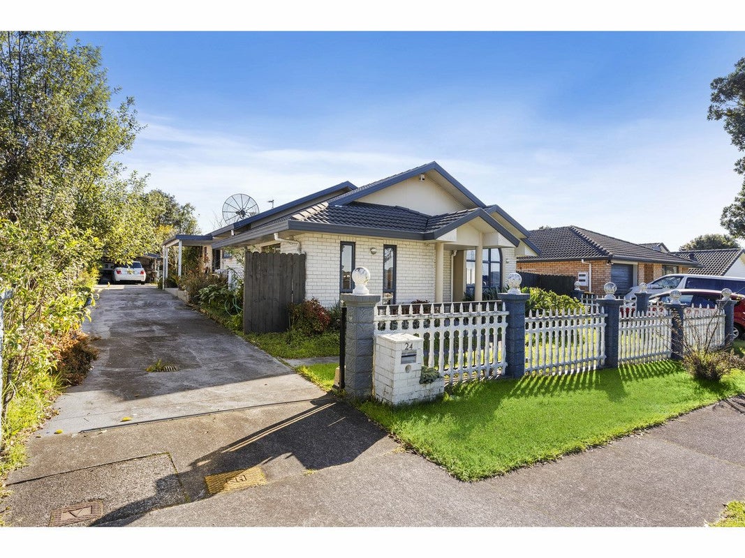 24 Titchmarsh Crescent, Flat Bush, Auckland - Carousel 2