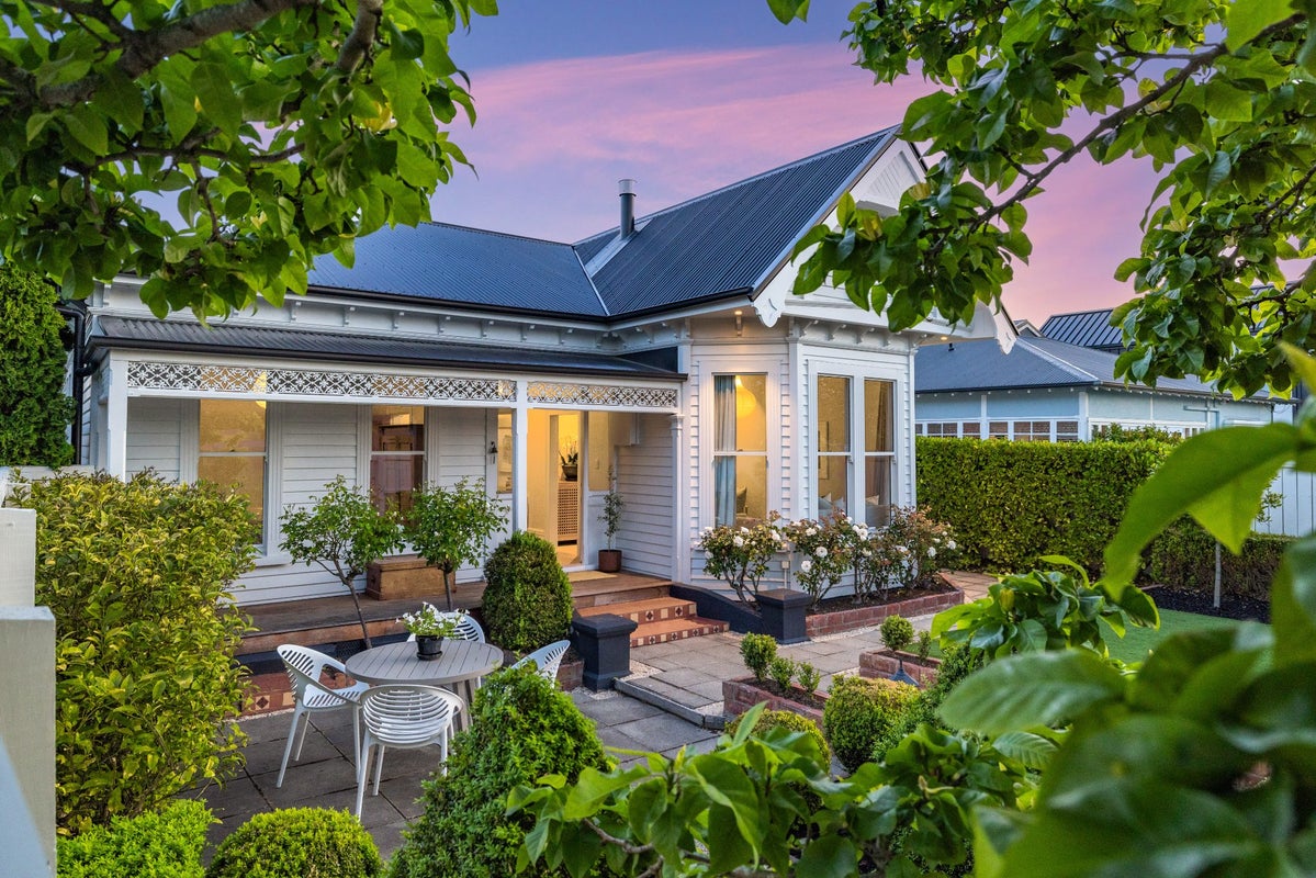 54 Hawkesbury Avenue, St Albans, Christchurch - Carousel 29