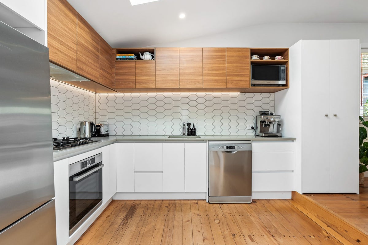 71 Martin Avenue, Mount Albert, Auckland - Carousel 2
