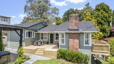 5 Alison Avenue, Herald Island, Auckland - Carousel 1