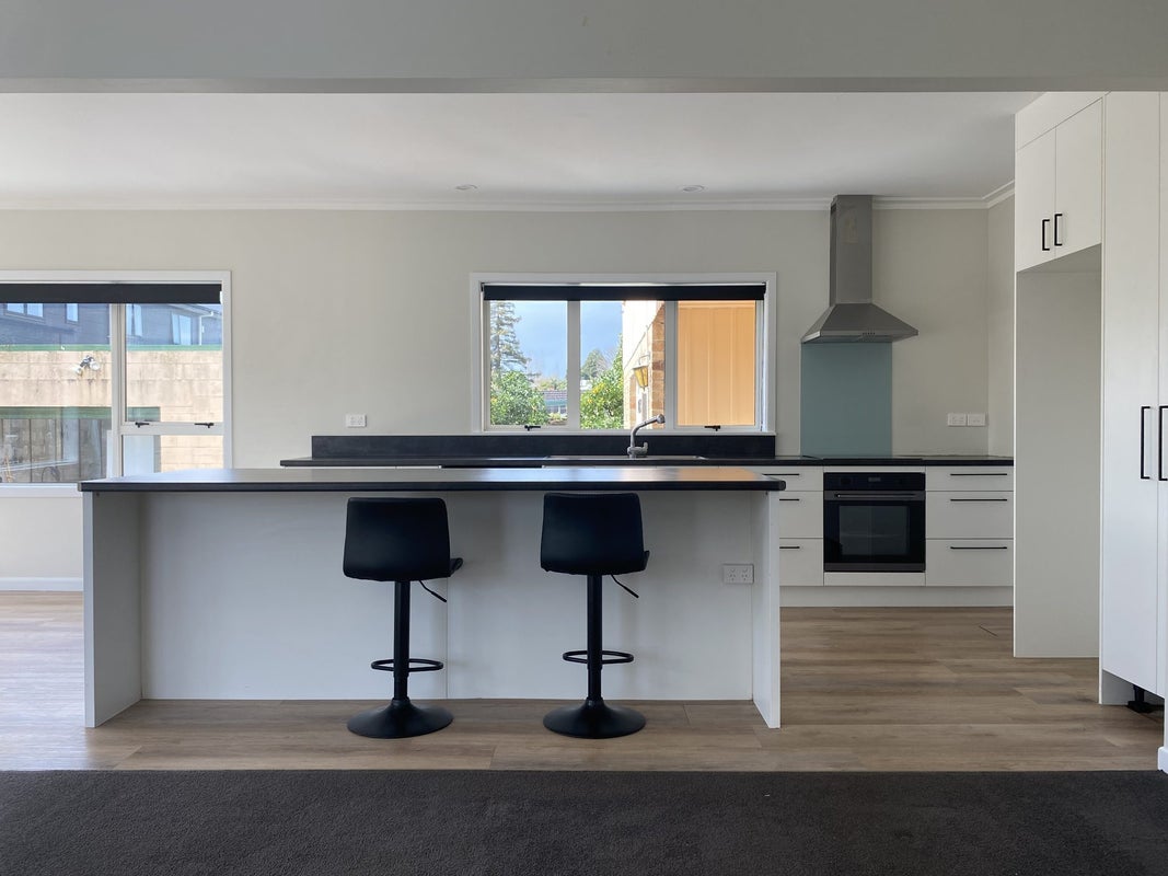 24 Knighton Road, Hillcrest, Hamilton - Carousel 2