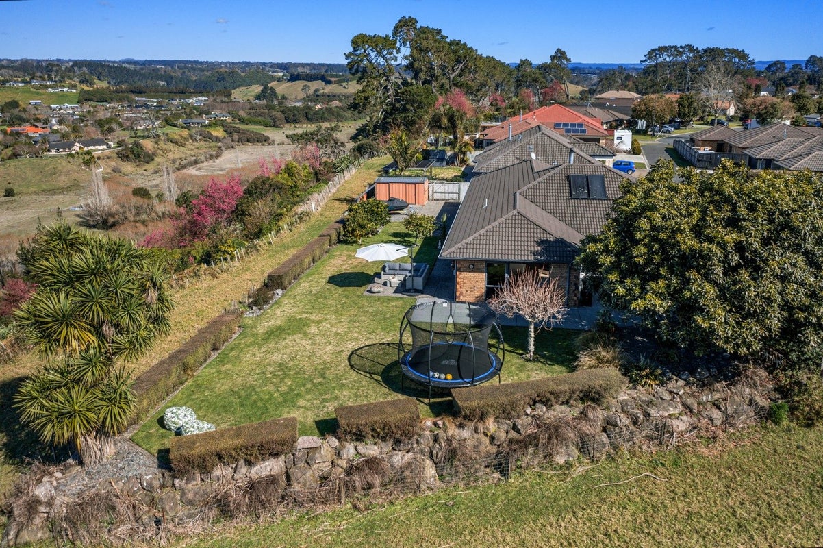 38 Kereru Place, Pyes Pa, Tauranga - Carousel 2