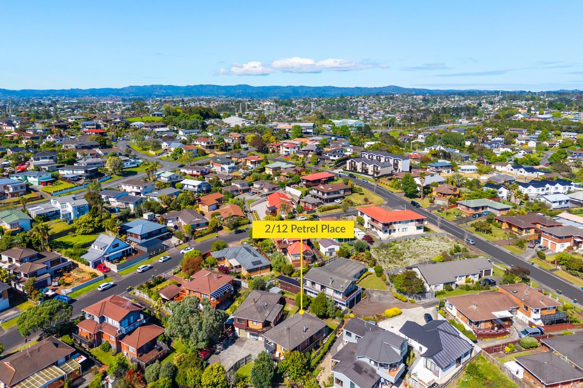 2/12 Petrel Place, Massey, Auckland - Carousel 29