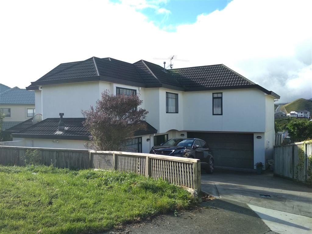 20 Derry Hill, Churton Park, Wellington - Carousel 1