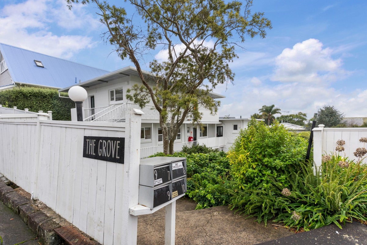 10/19 Vine Street, Ponsonby, Auckland - Carousel 19