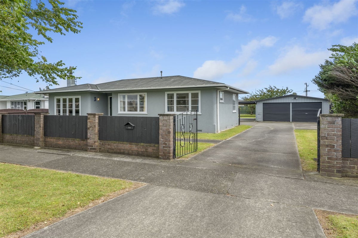 16 Leeds Street, Milson, Palmerston North - Carousel 1