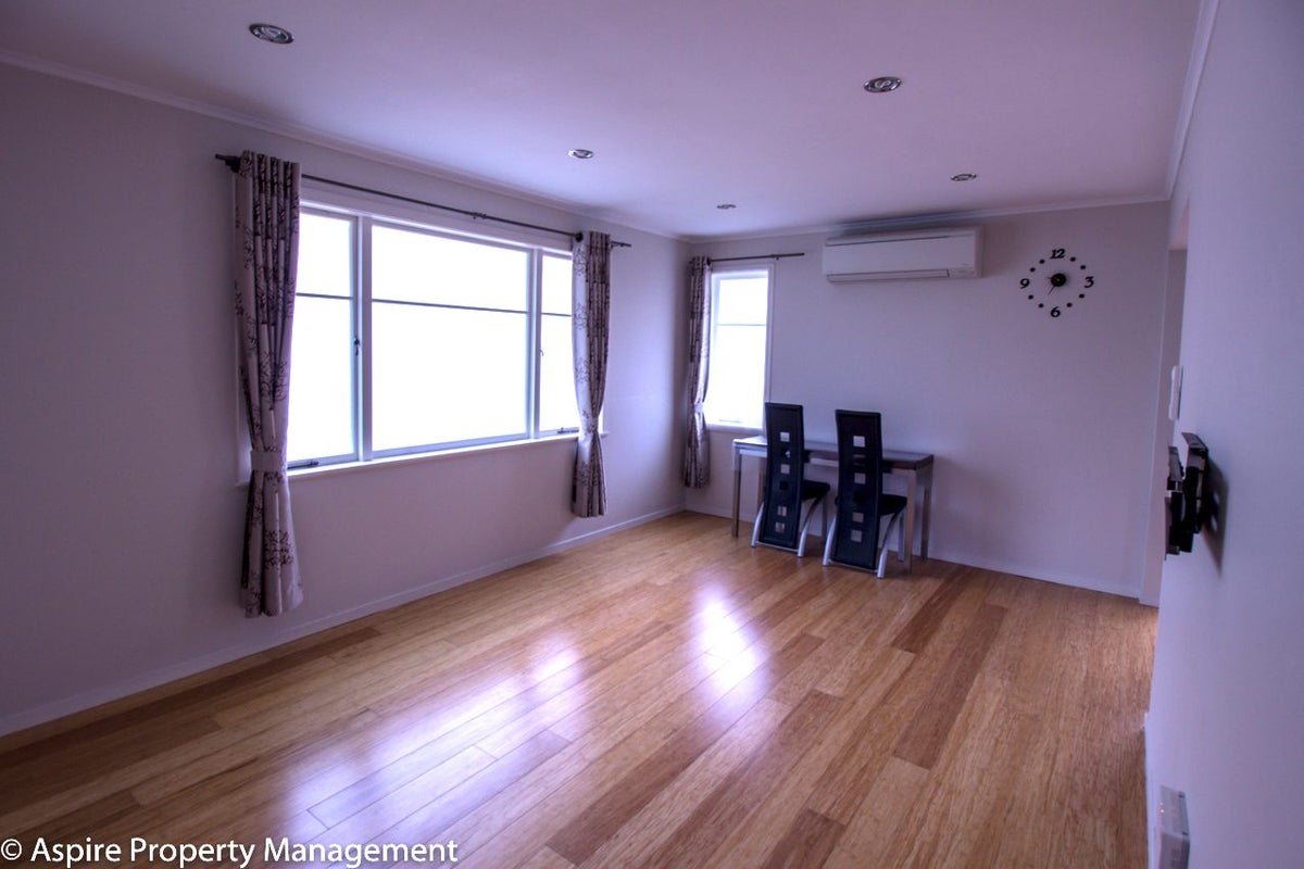 19A Lynden Avenue, Hillcrest, Auckland - Carousel 2