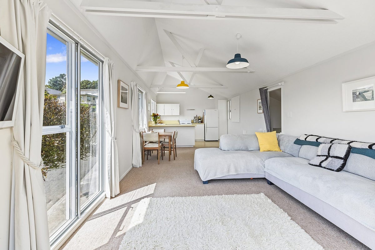 94A Allington Road, Karori, Wellington - Carousel 2
