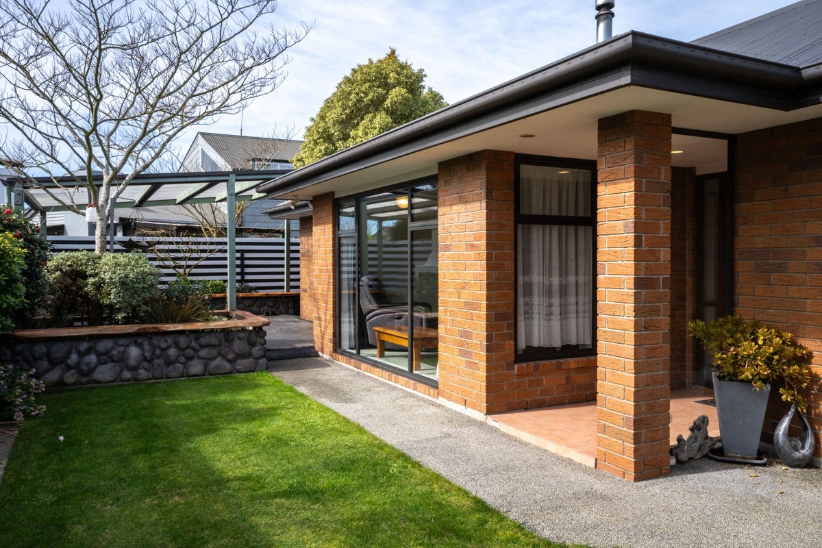 14A Munro Street, Redwood, Christchurch - Carousel 17