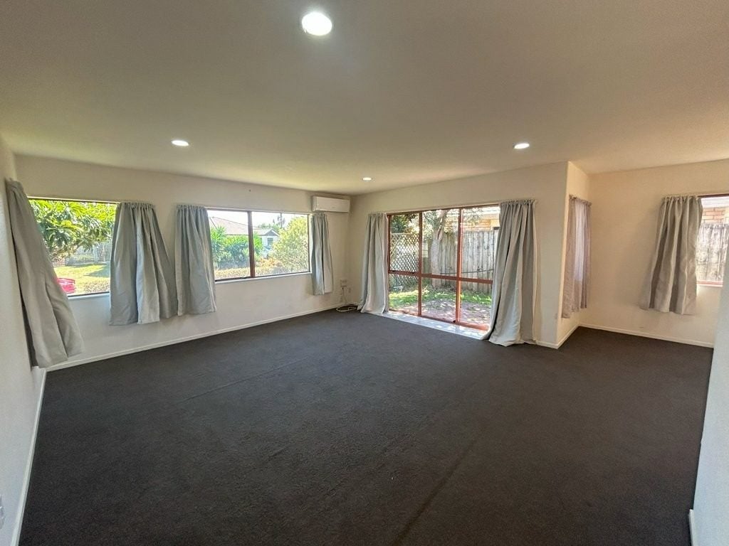 45 Summerland Crescent, Papamoa Beach, Papamoa - Carousel 2