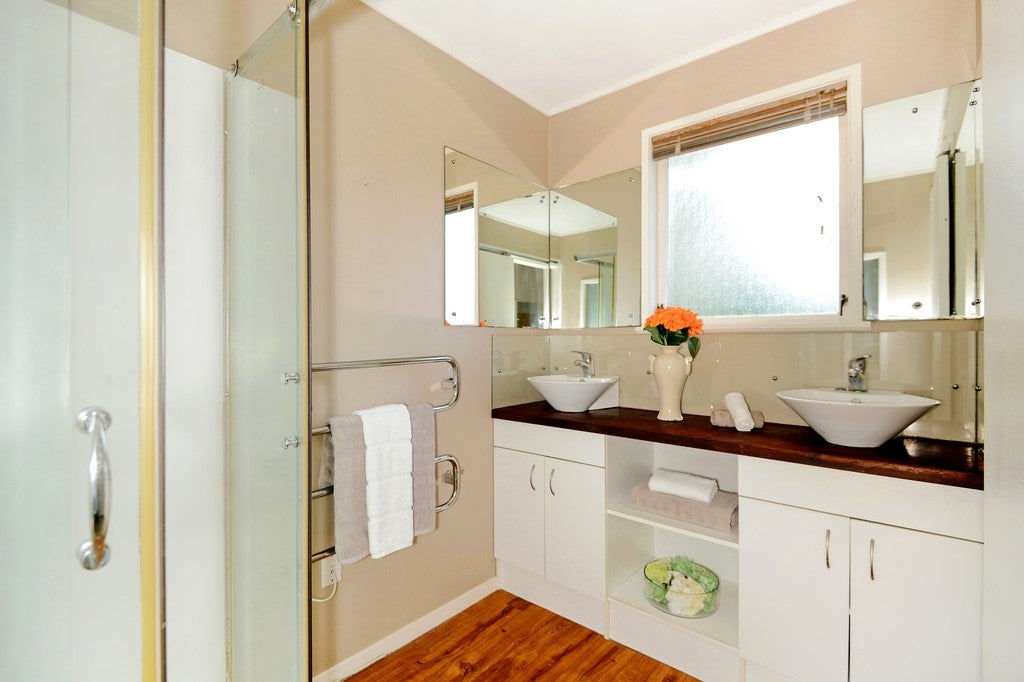 17 Cantina Avenue, Bayview, Auckland - Carousel 2